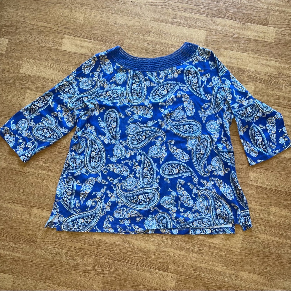Croft & Barrow blue paisley print blouse